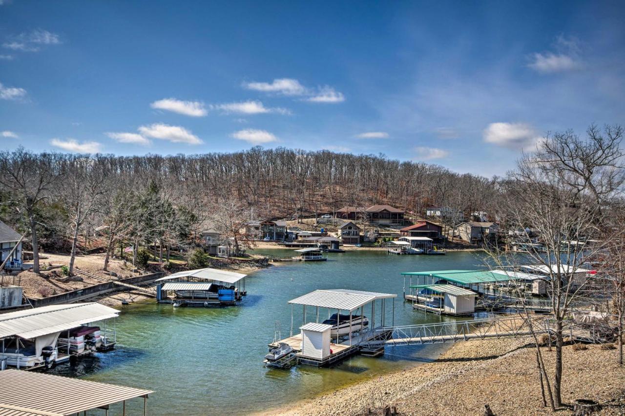 Lakefront Rocky Mount Home With Dock And Fire Pit Exterior foto