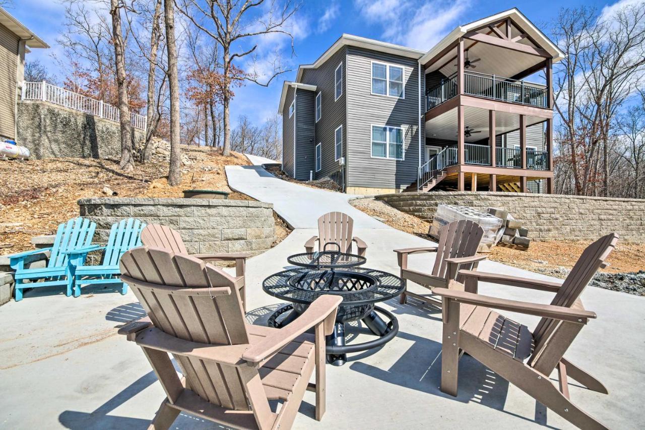 Lakefront Rocky Mount Home With Dock And Fire Pit Exterior foto